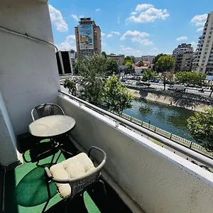 Ελέγξτε τη διαθεσιμότητα
